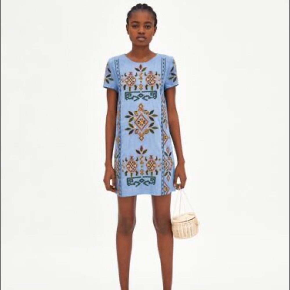 🌸 Zara TRF Embroidered Chambray Dress